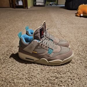 Jordan Men's Sneakers in Brown and Teal